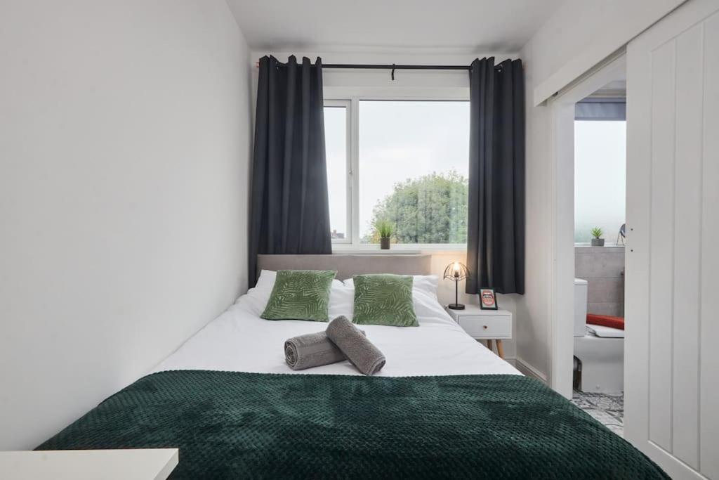 Ferienwohnung Haw Hill House - Modern 4 Bed Normanton  Exterior foto